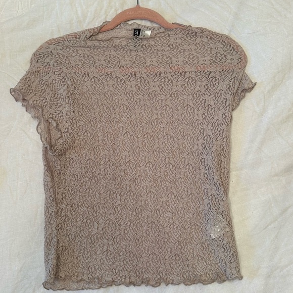 H&M Tan Lace Short Sleeve Blouse Size S - Picture 1 of 3